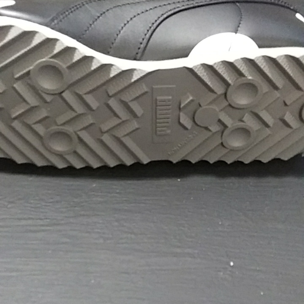 Shoes - Picture 6 of 6